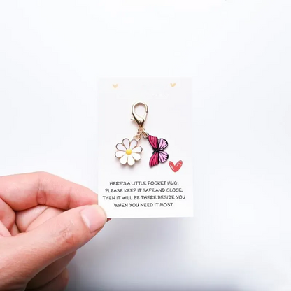 ✨Crafted by Hand-20 Sets Hug Favors(🦋Butterfly, Ladybird, Flower, Bee)