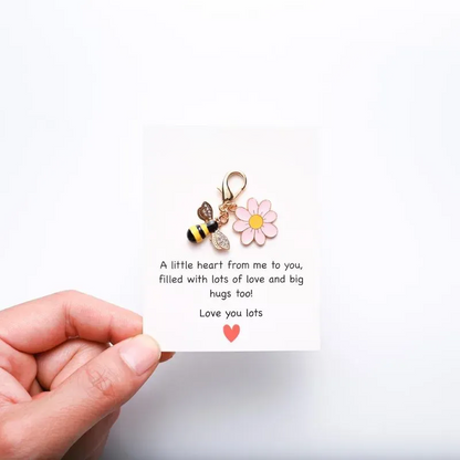 ✨Crafted by Hand-20 Sets Hug Favors(🦋Butterfly, Ladybird, Flower, Bee)