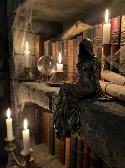 🪄Lady Reaper - Ethereal Hooded Figure Sculpture