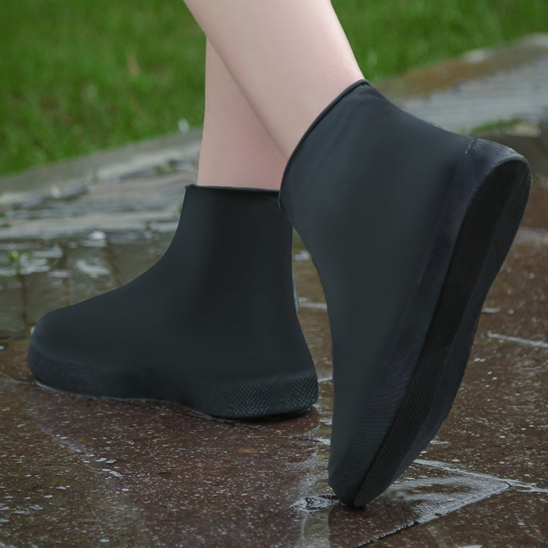 📢📢40% OFF !! ⏰ Waterproof Rain Shoe Cover – Non-slip sole & easy on/off – Reusable, perfect for wet weather or muddy walks 🌧️
